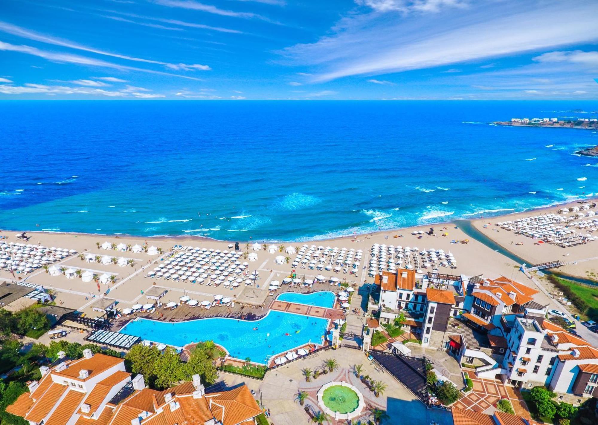 Oasis Resort 4*